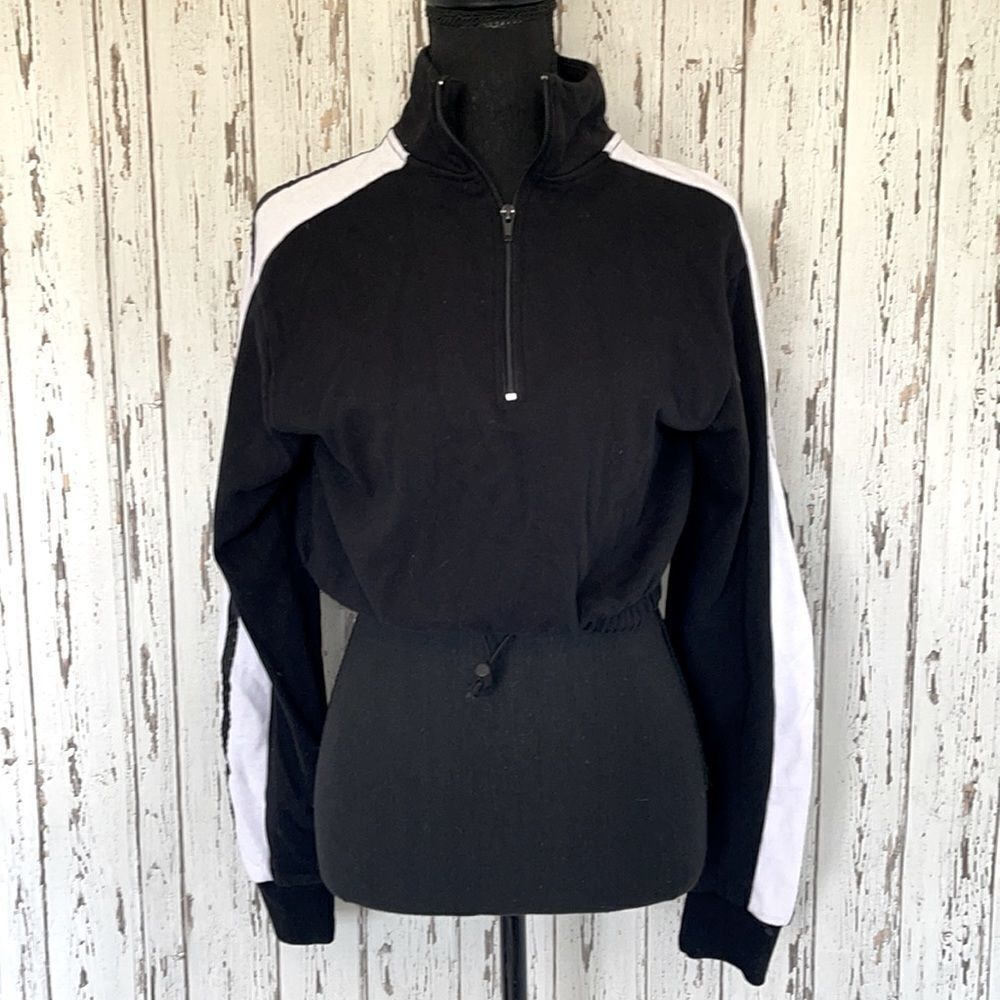 Forever 21 Cropped Sweater 